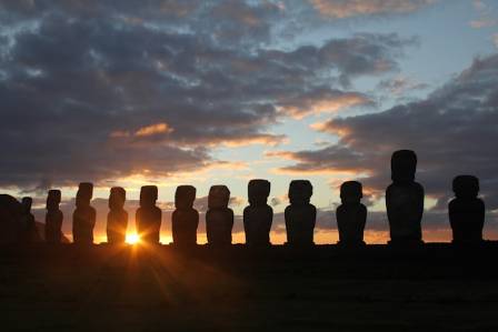 7 Strangest Islands Around the World You Can Actually Visit