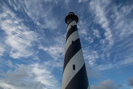 World’s Most Iconic Lighthouses: Beacons of History and Beauty